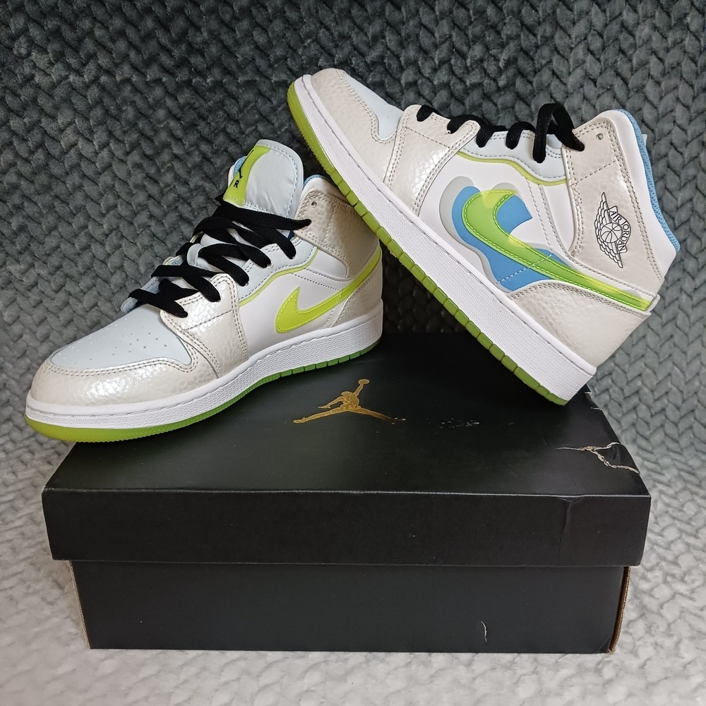 Air Jordan 1 Mid SE GS Platinum Tint Volt Blue Tint Sneakers Shoes Size 5.5Y